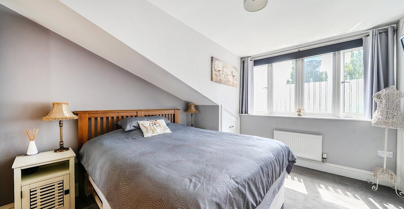 3 bedroom house for sale in Greenhithe | Robinson Jackson