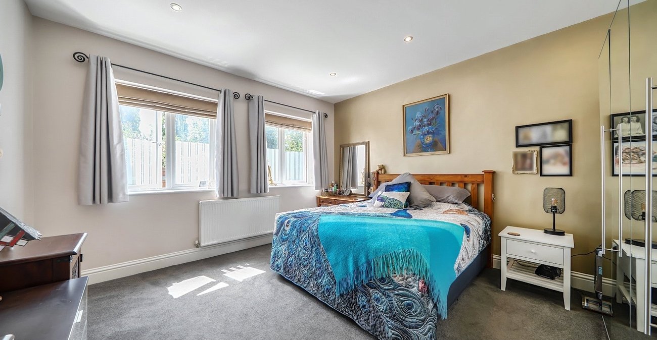 3 bedroom house for sale in Greenhithe | Robinson Jackson