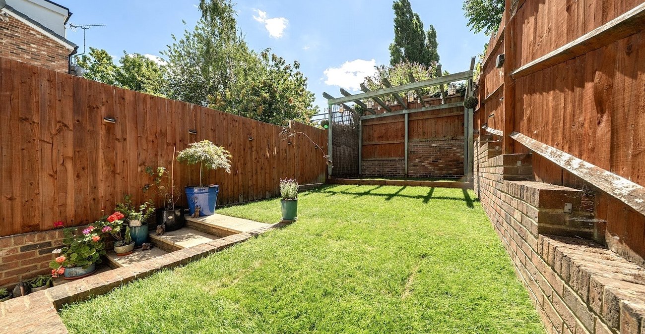 3 bedroom house for sale in Greenhithe | Robinson Jackson