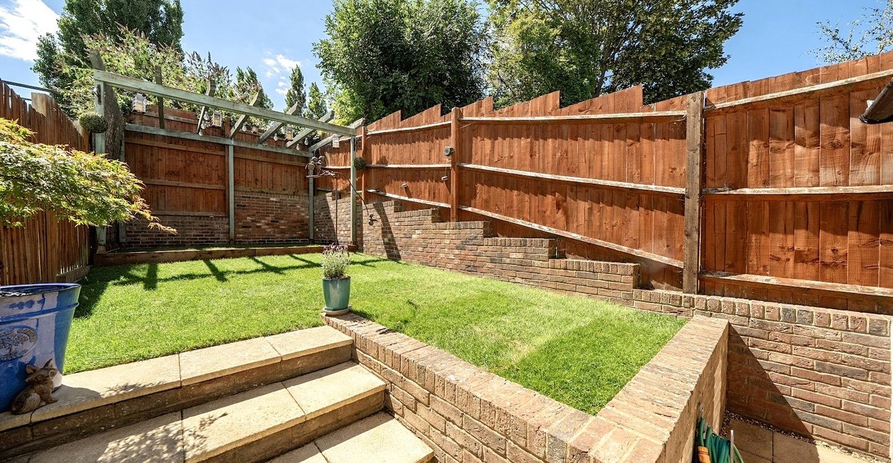 3 bedroom house for sale in Greenhithe | Robinson Jackson