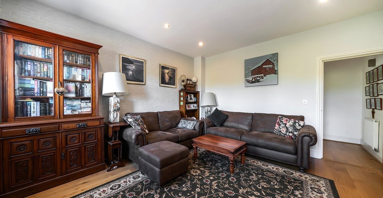 3 bedroom house for sale in Greenhithe | Robinson Jackson