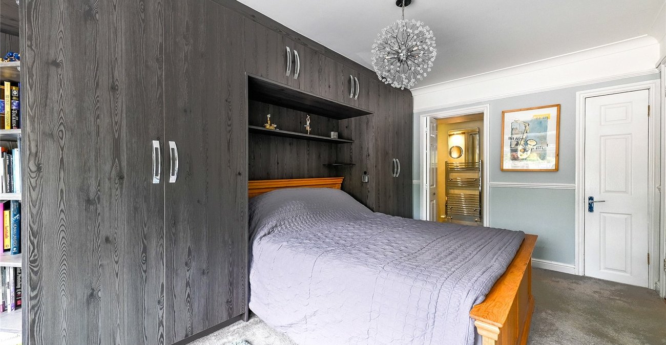 4 bedroom house for sale in Kingswood | Robinson Michael & Jackson