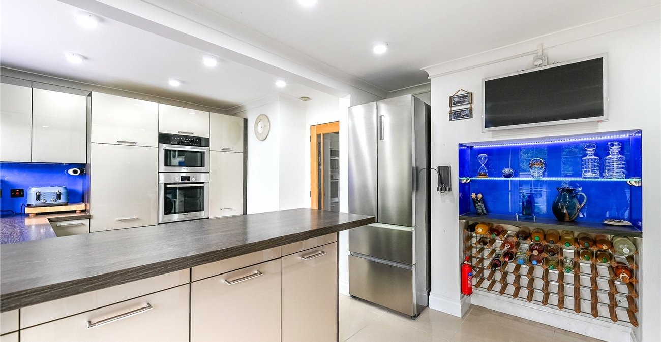 4 bedroom house for sale in Kingswood | Robinson Michael & Jackson