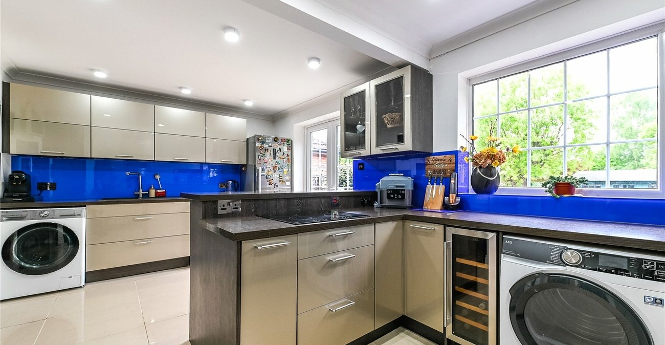 4 bedroom house for sale in Kingswood | Robinson Michael & Jackson