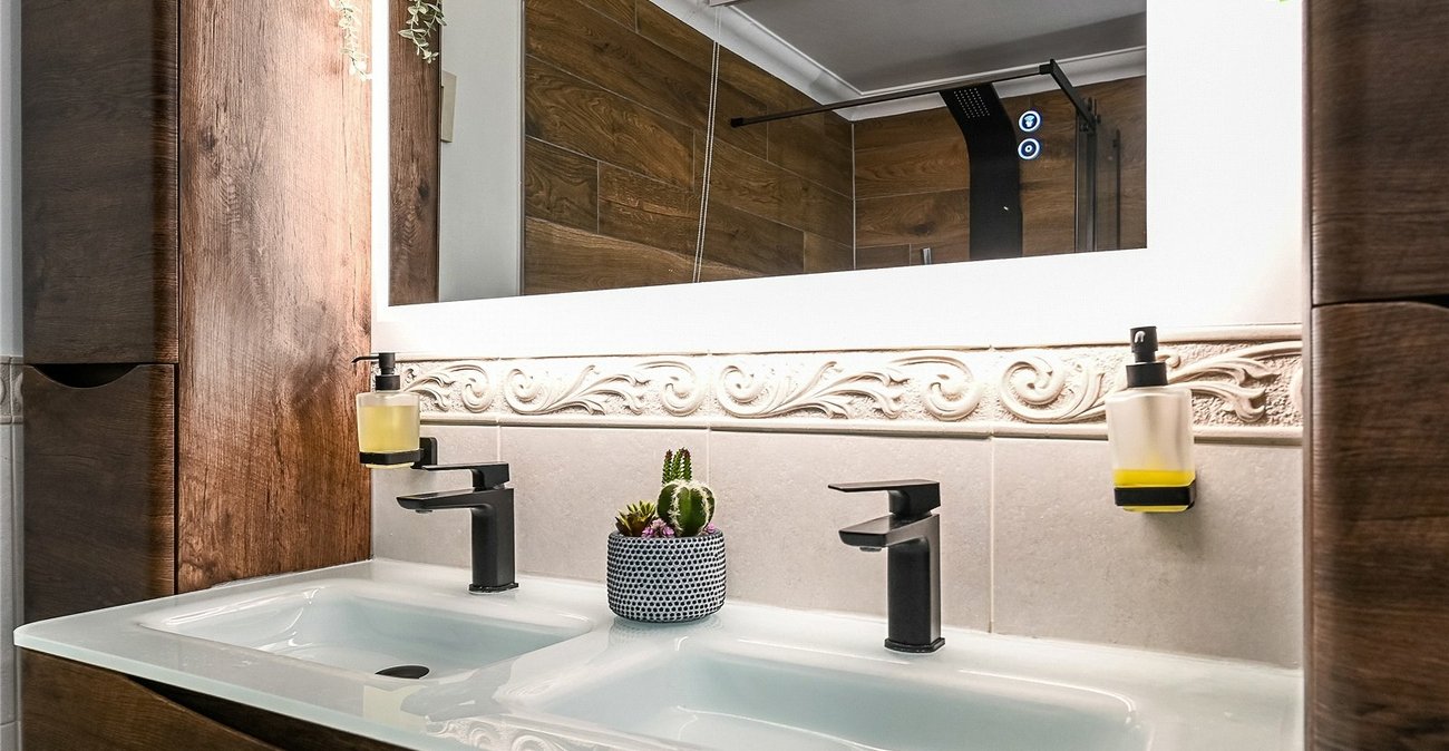 4 bedroom house for sale in Kingswood | Robinson Michael & Jackson