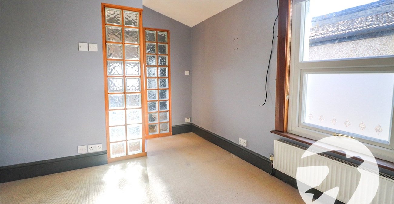 3 bedroom house for sale in Erith | Robinson Jackson