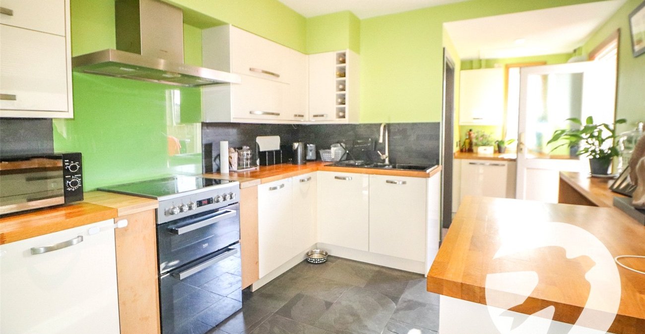 3 bedroom house for sale in Erith | Robinson Jackson