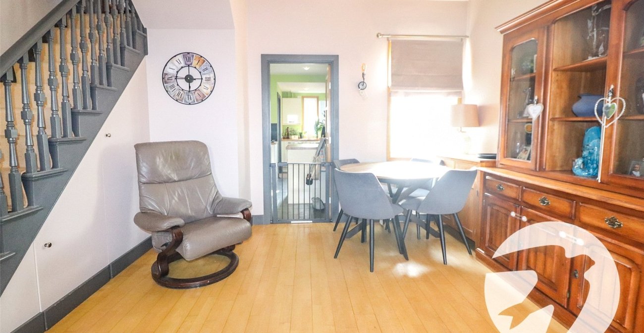 3 bedroom house for sale in Erith | Robinson Jackson