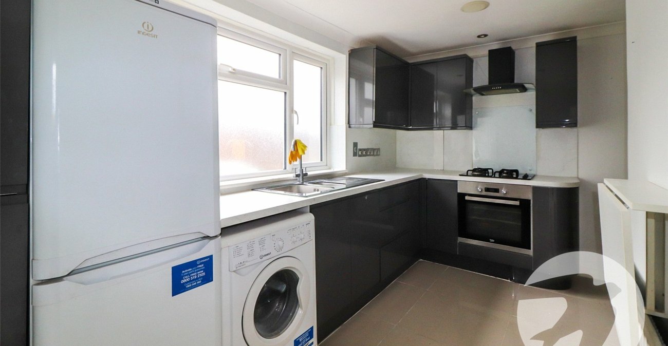 2 bedroom property for sale in Northumberland Heath | Robinson Jackson