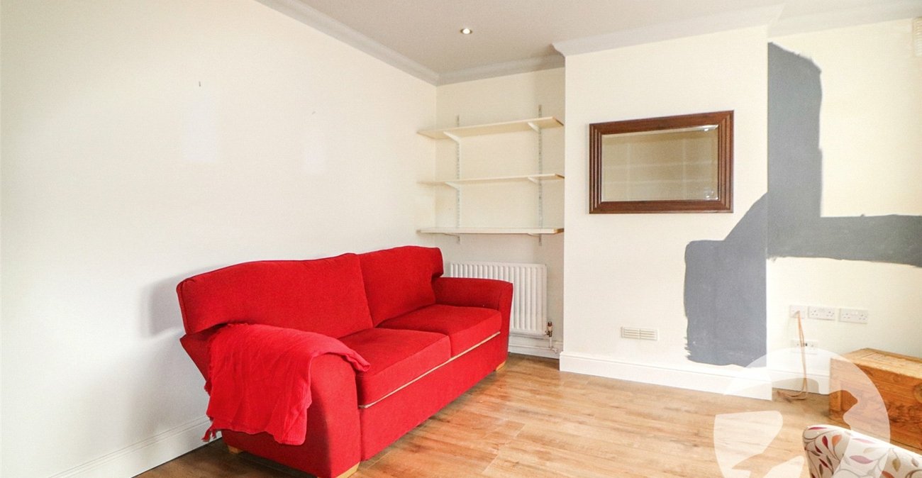 2 bedroom property for sale in Northumberland Heath | Robinson Jackson