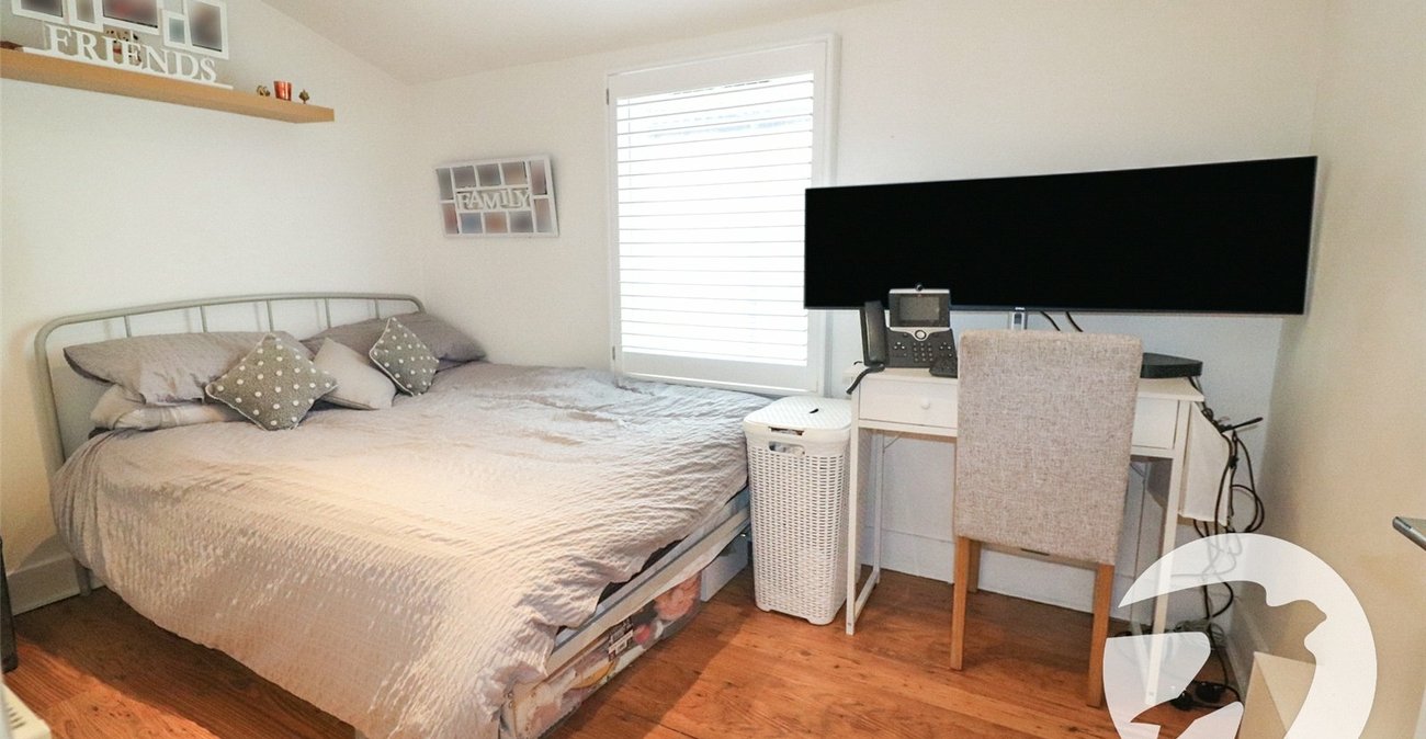 3 bedroom house for sale in Northumberland Heath | Robinson Jackson