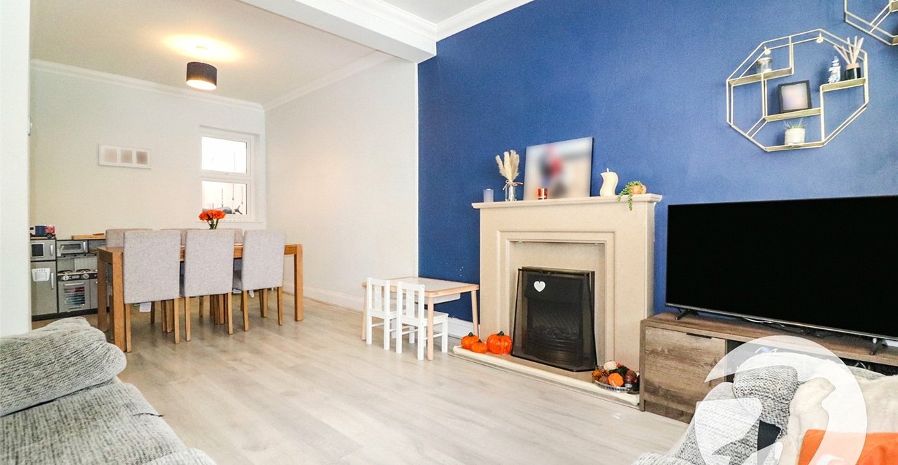3 bedroom house for sale in Northumberland Heath | Robinson Jackson