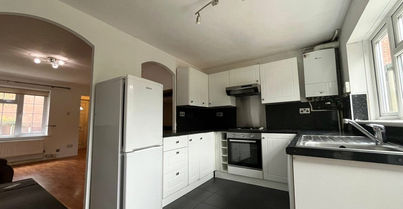 2 bedroom house for sale in Princes Park | Robinson Michael & Jackson