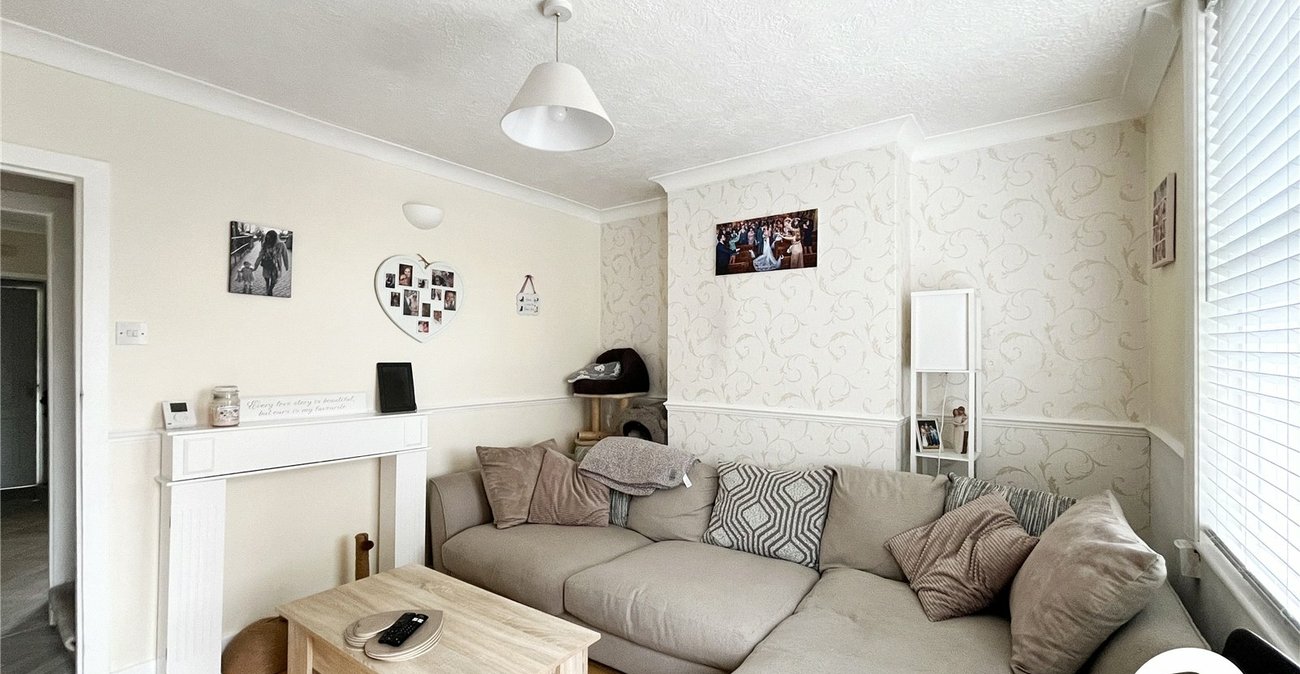 2 bedroom house for sale in Sittingbourne | Robinson Michael & Jackson