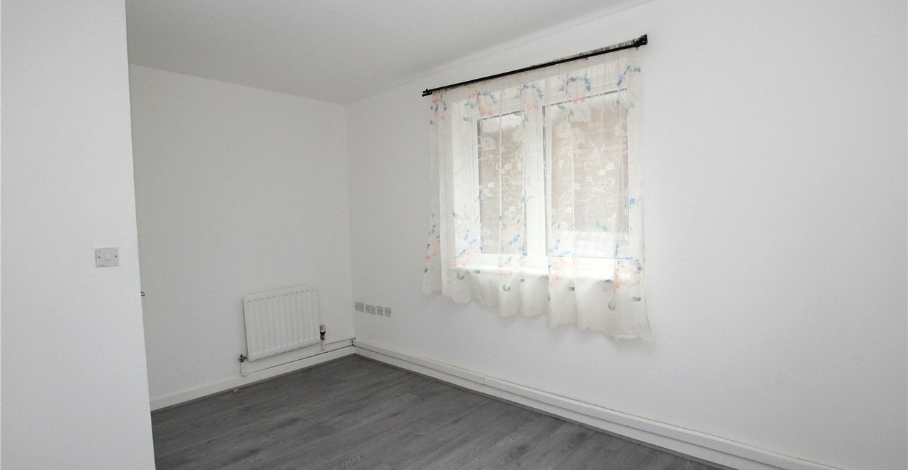 2 bedroom property for sale in Charlton | Robinson Jackson