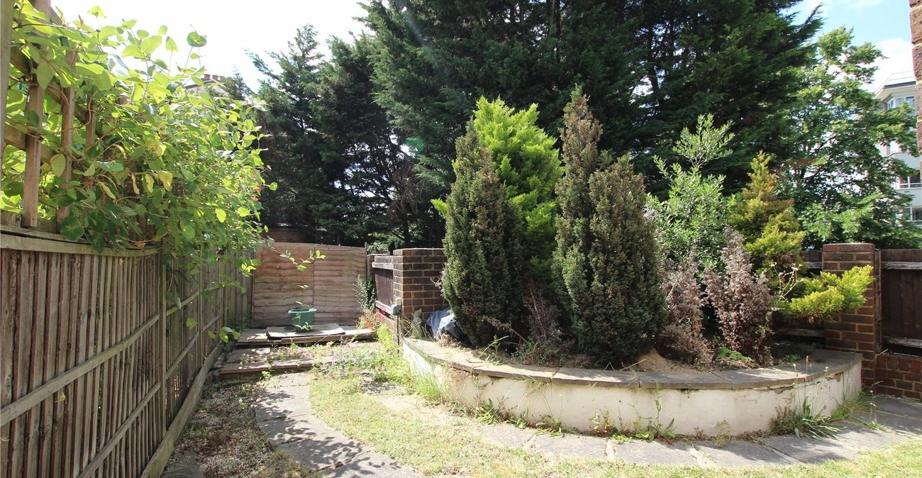 2 bedroom house for sale in Charlton | Robinson Jackson