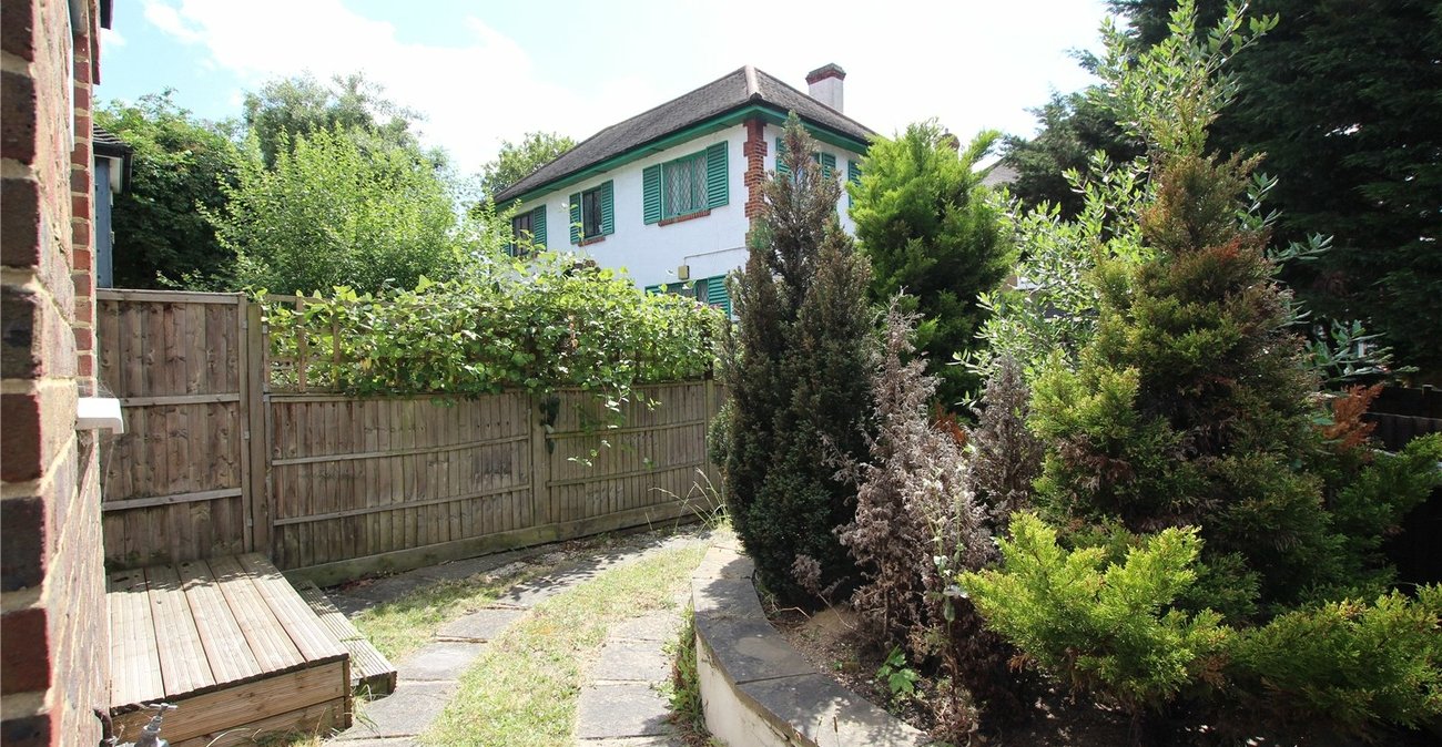 2 bedroom house for sale in Charlton | Robinson Jackson