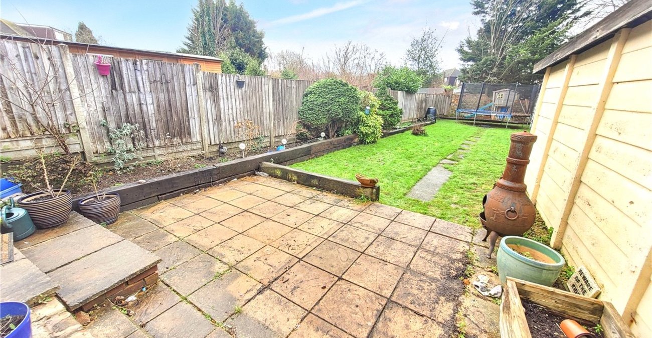 4 bedroom bungalow for sale in South Orpington | Robinson Jackson