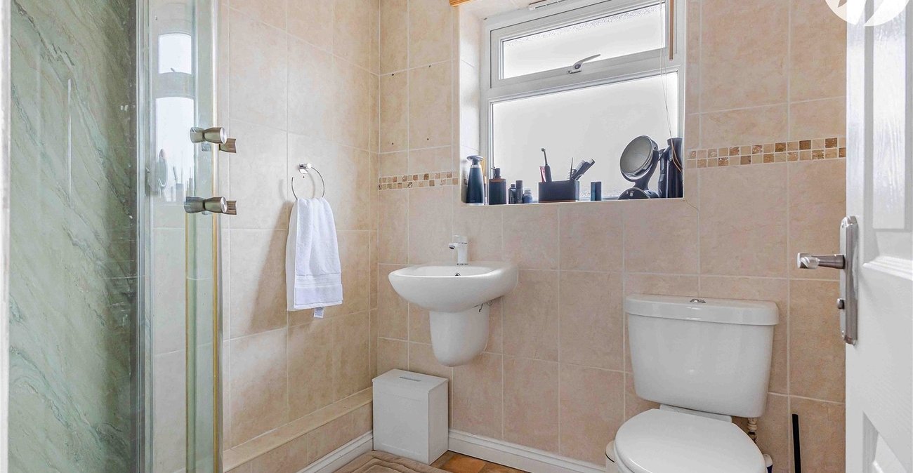 4 bedroom house for sale in Rochester | Robinson Michael & Jackson