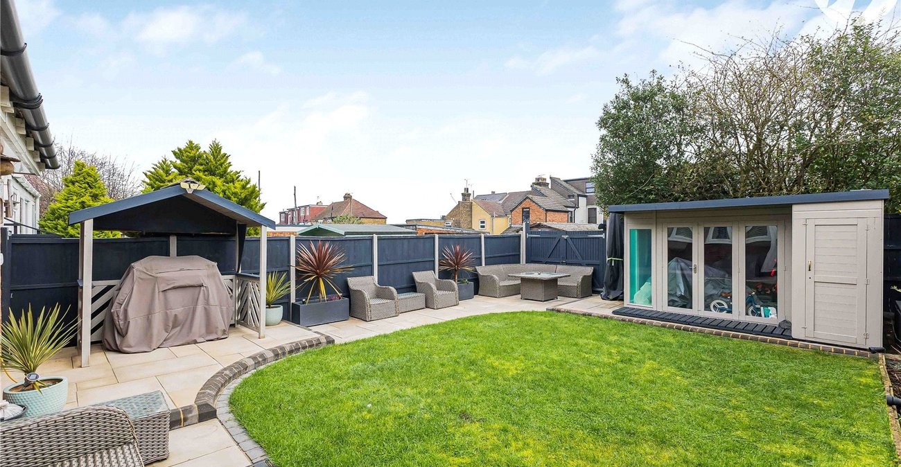 4 bedroom house for sale in Rochester | Robinson Michael & Jackson