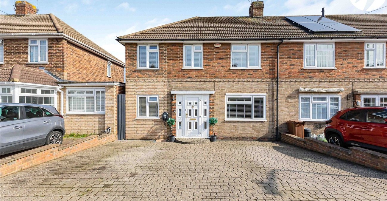 4 bedroom house for sale in Rochester | Robinson Michael & Jackson