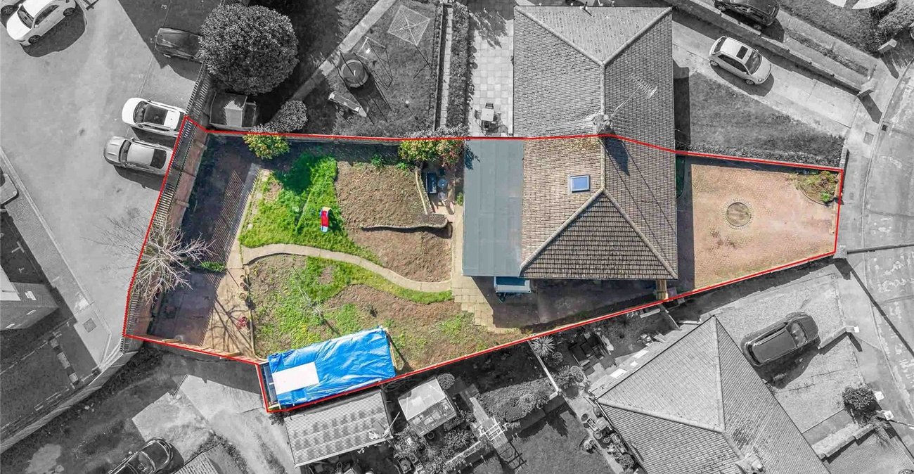 2 bedroom bungalow for sale in Rochester | Robinson Michael & Jackson