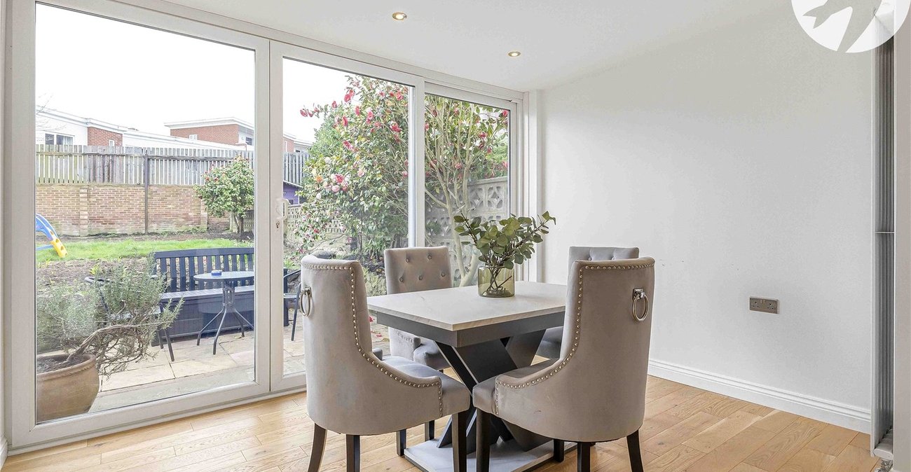 2 bedroom bungalow for sale in Rochester | Robinson Michael & Jackson