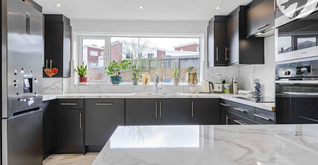 2 bedroom bungalow for sale in Rochester | Robinson Michael & Jackson