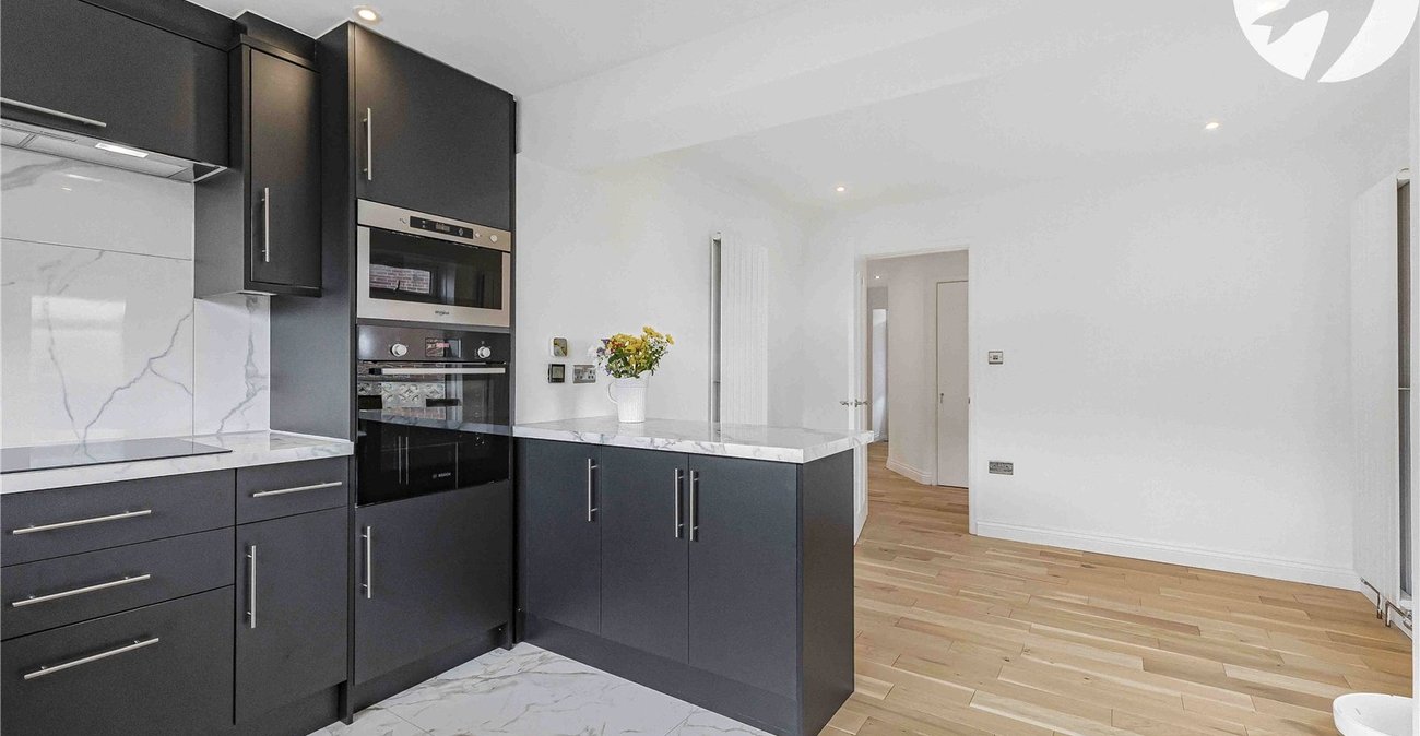 2 bedroom bungalow for sale in Rochester | Robinson Michael & Jackson