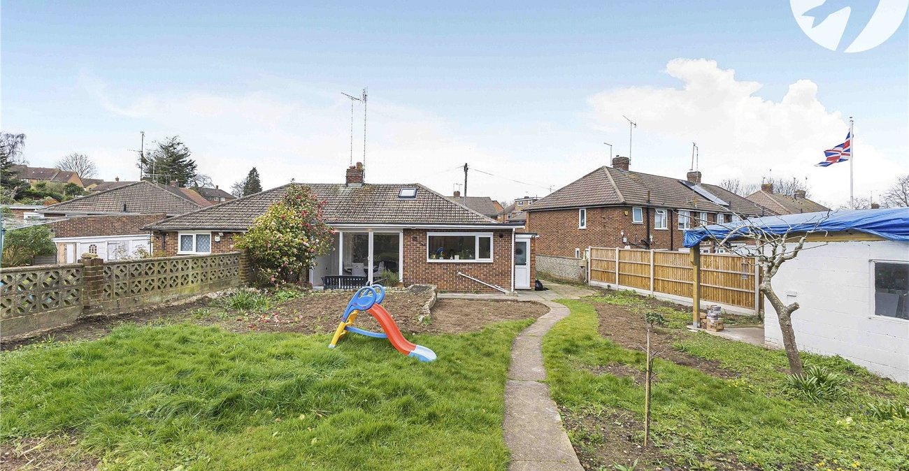 2 bedroom bungalow for sale in Rochester | Robinson Michael & Jackson