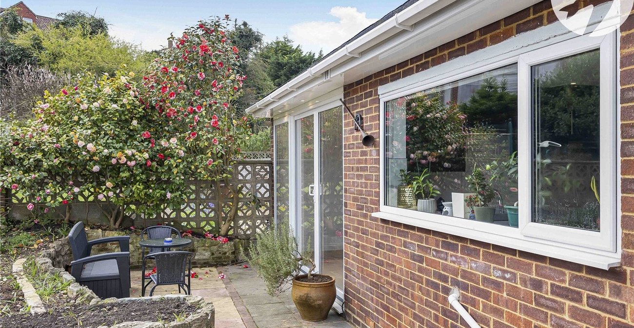 2 bedroom bungalow for sale in Rochester | Robinson Michael & Jackson