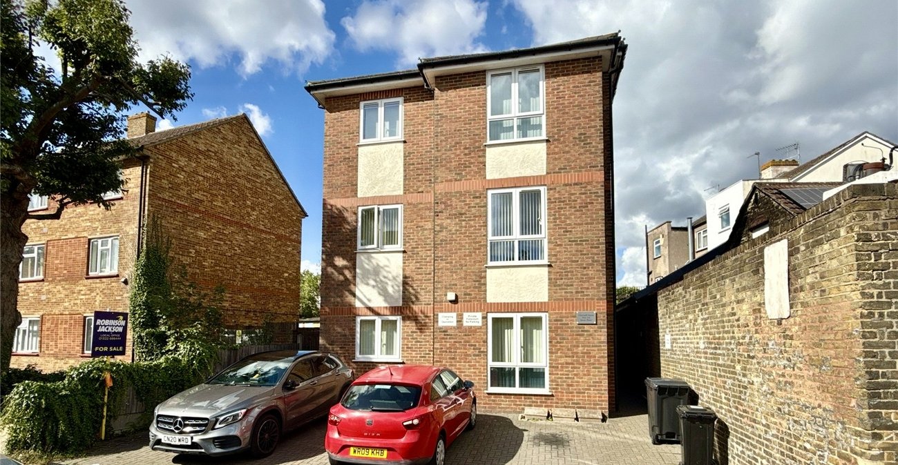 1 bedroom property for sale in Bevan Place | Robinson Jackson