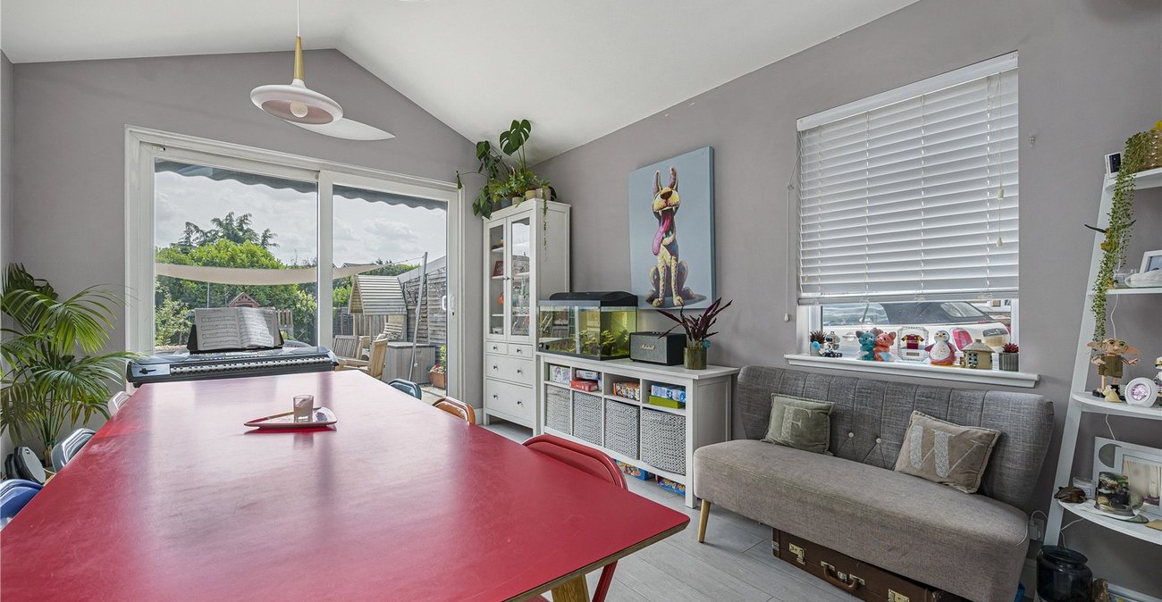 4 bedroom house for sale in Dartford | Robinson Jackson