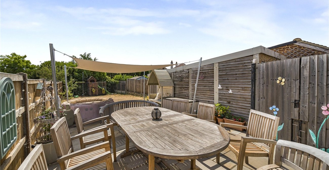 4 bedroom house for sale in Dartford | Robinson Jackson