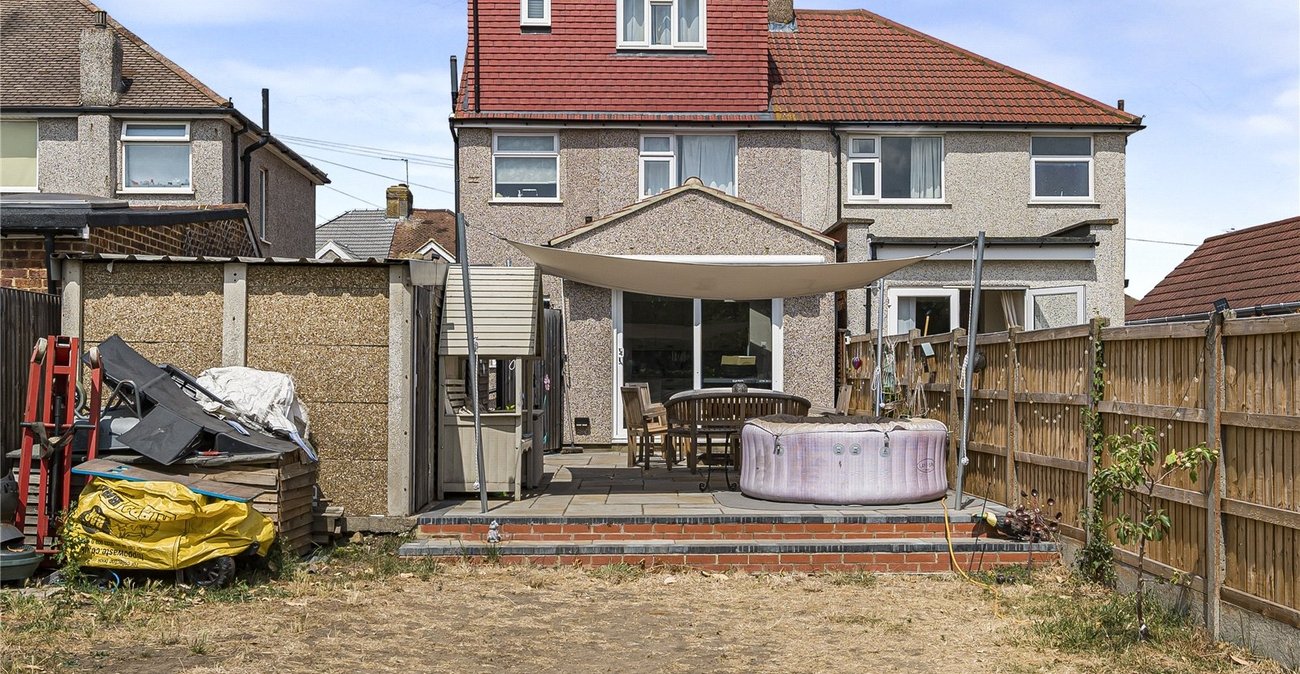 4 bedroom house for sale in Dartford | Robinson Jackson
