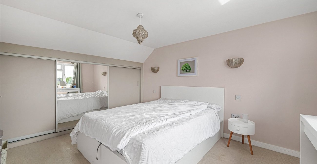 4 bedroom house for sale in Dartford | Robinson Jackson