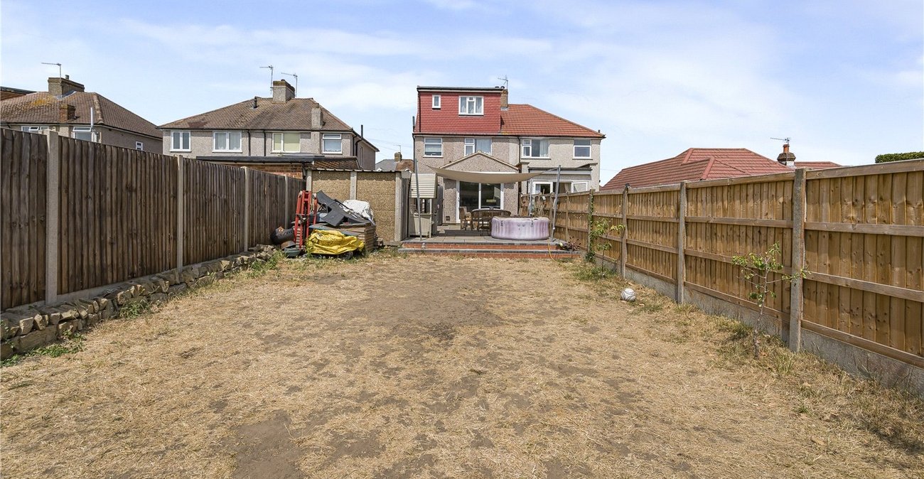 4 bedroom house for sale in Dartford | Robinson Jackson