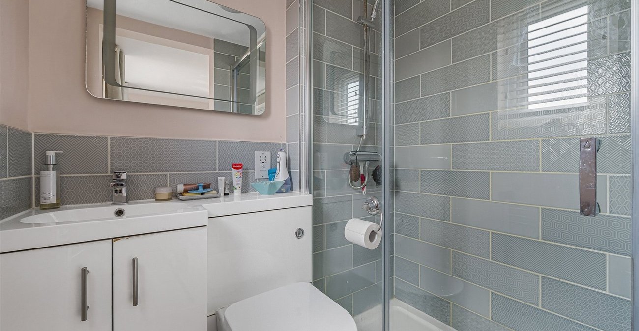 4 bedroom house for sale in Dartford | Robinson Jackson