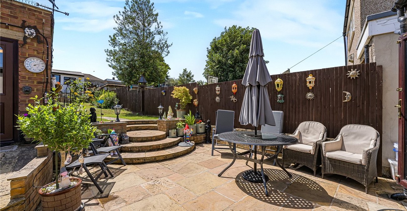 3 bedroom house for sale in West Dartford | Robinson Jackson