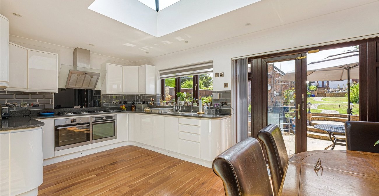 3 bedroom house for sale in West Dartford | Robinson Jackson