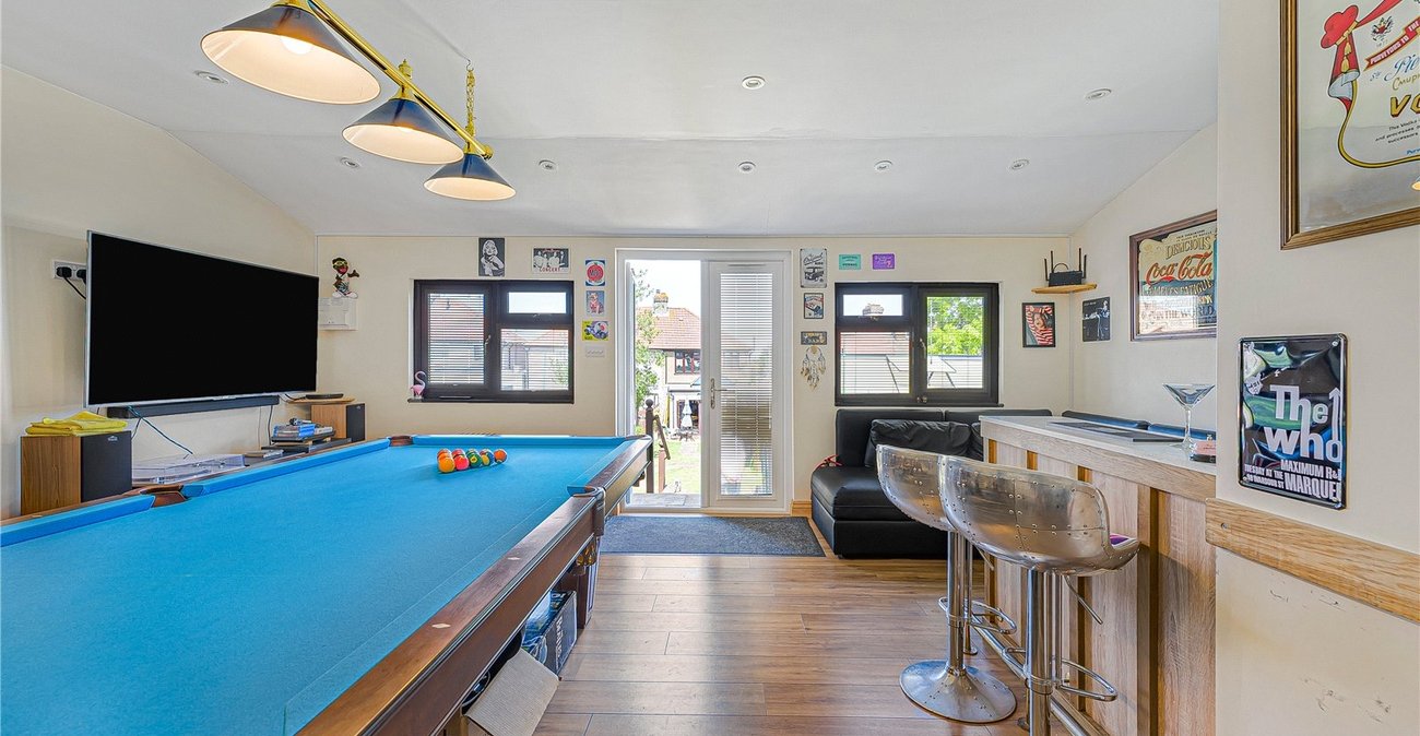 3 bedroom house for sale in West Dartford | Robinson Jackson