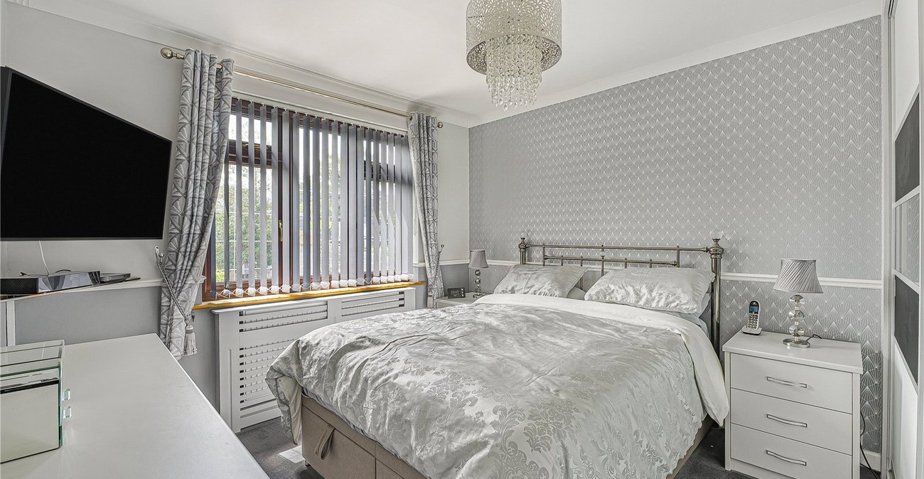 3 bedroom house for sale in West Dartford | Robinson Jackson