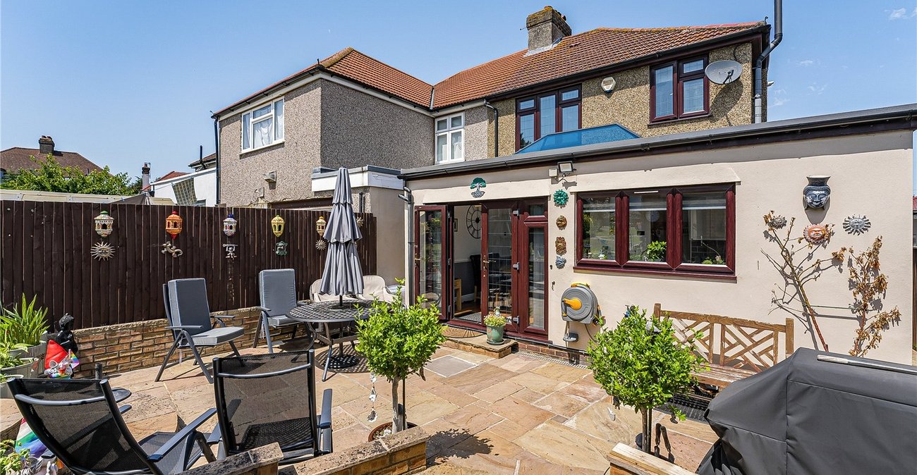 3 bedroom house for sale in West Dartford | Robinson Jackson