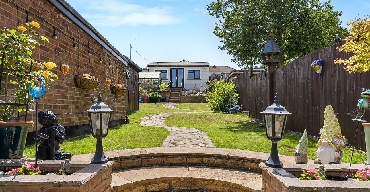 3 bedroom house for sale in West Dartford | Robinson Jackson