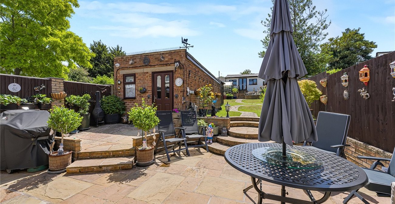 3 bedroom house for sale in West Dartford | Robinson Jackson