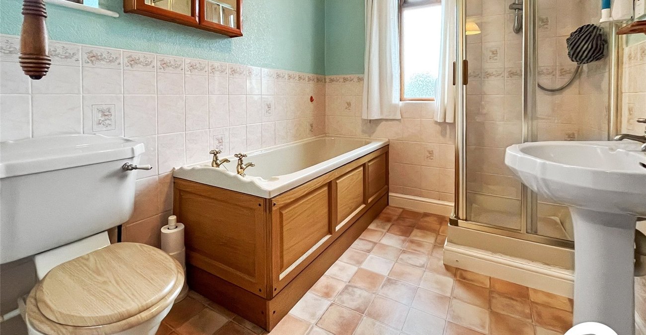 3 bedroom house for sale in Sandling | Robinson Michael & Jackson