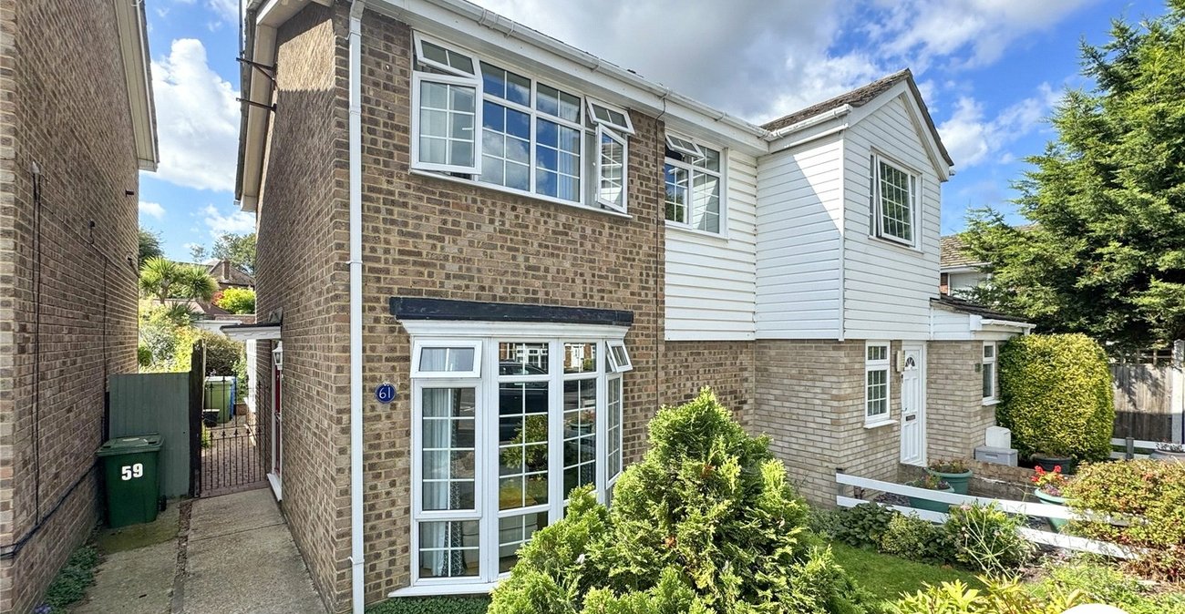 3 bedroom house for sale in Sittingbourne | Robinson Michael & Jackson