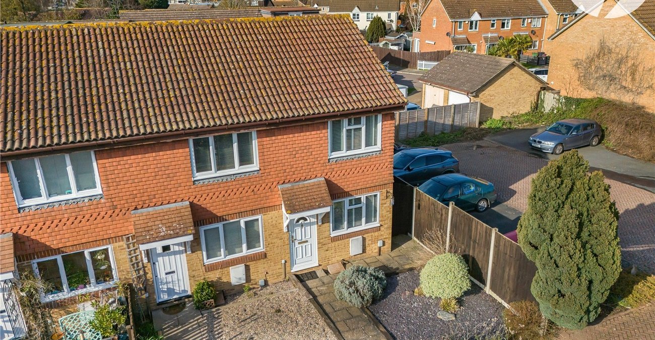 2 bedroom house for sale in Dartford | Robinson Jackson