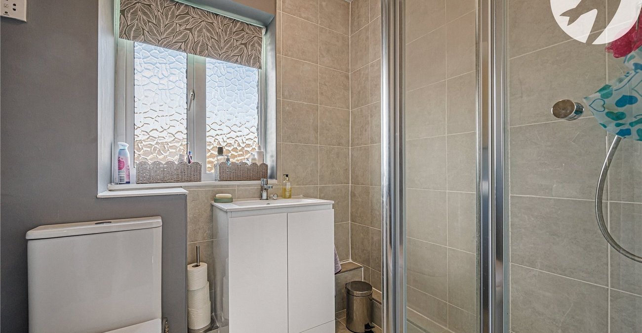 2 bedroom house for sale in Dartford | Robinson Jackson