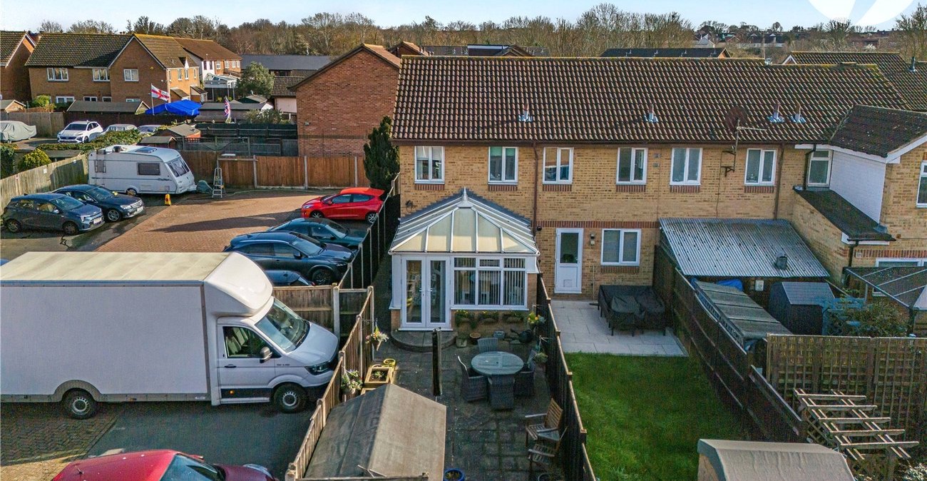 2 bedroom house for sale in Dartford | Robinson Jackson